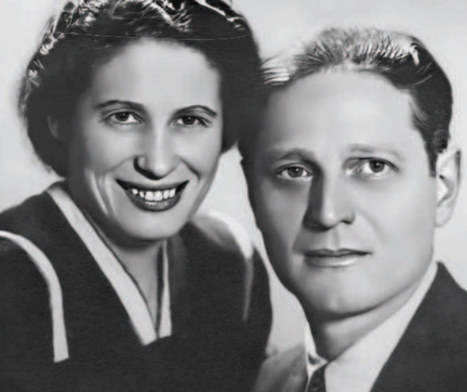 Links Sabina Wurmbrand, rechts Richard Wurmbrand.
