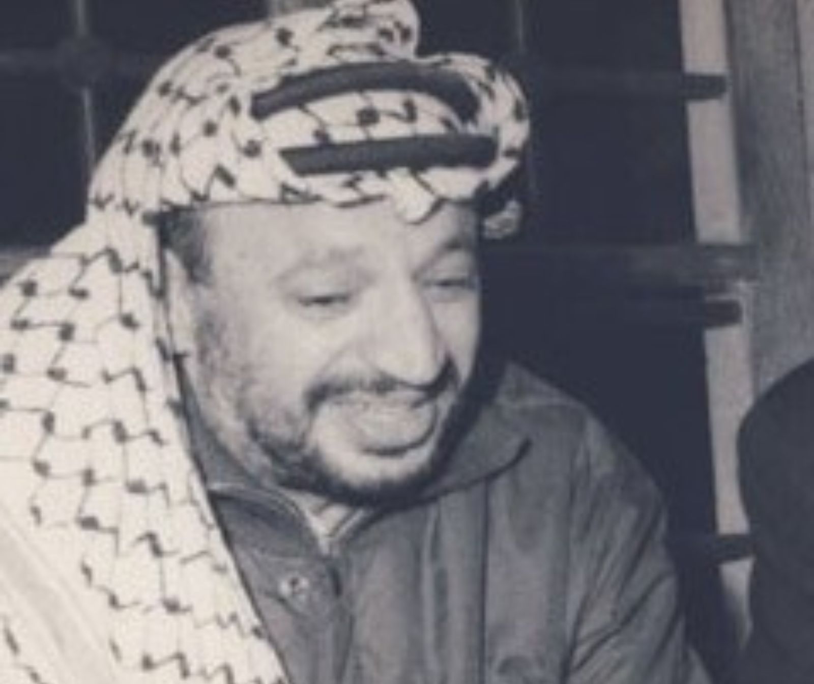 Jesus, der Palästinenser? Jassir Arafat 1974 mit Kufiya. Er hat das "Palästinensertuch" als Symbol für Terror und "Widerstand" gegen Israel berühmt gemacht (Archiv: The National Museum of Romanian History/Wikipedia)