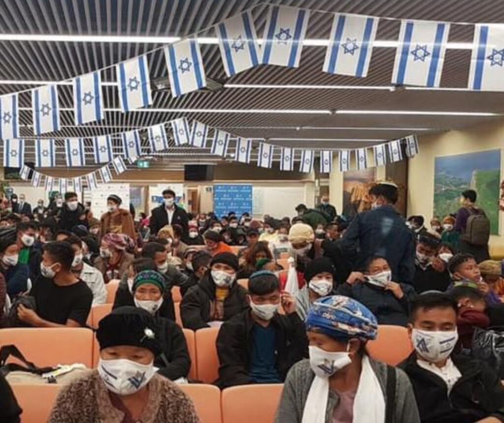 48_bnei_menasche_landen_in_israel