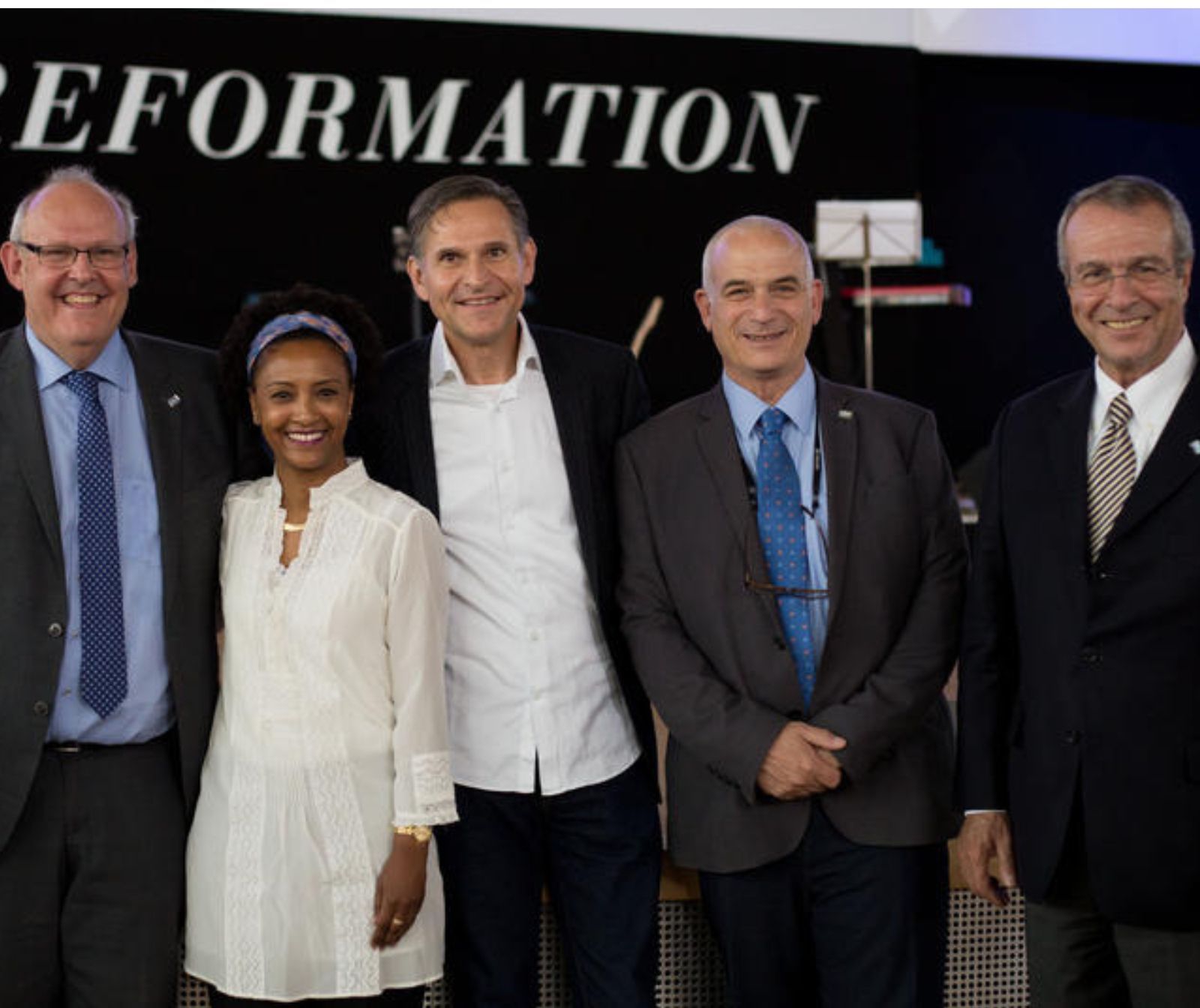 Gottfried Bühler, Mitte, mit Liat Damoza und weiteren israelischen Ehrengästen; Foto Levi Dörflinger